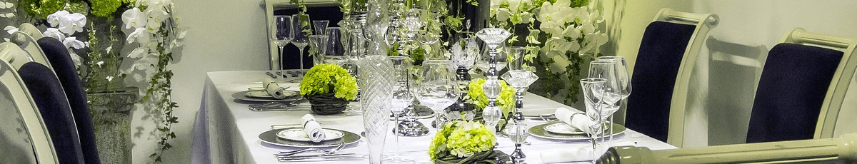 Table & Chairs